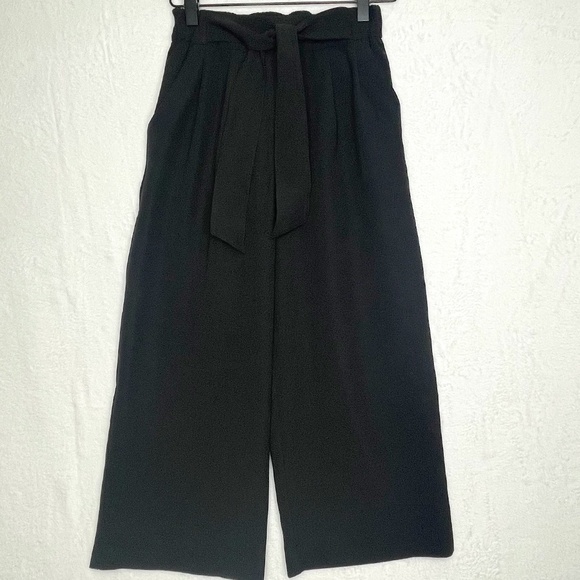 Lululemon Noir Crop Wide Leg Crop Pant Black Sz 2 Tie Waist Belt - Picture 1 of 9